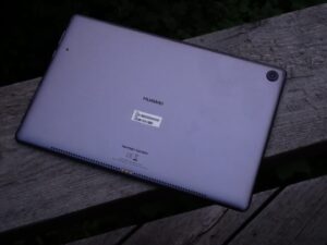 34216317_913384618844224_3317190279936606208_n