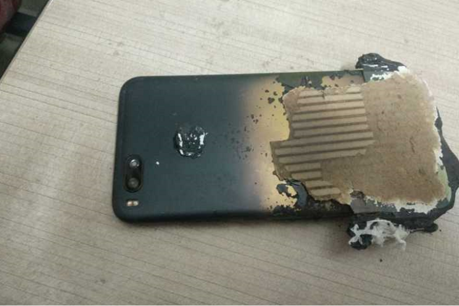 Xiaomi Mi A1 Allegedly Explodes While A Fingerprint Bug Kills The Battery On The Xiaomi Mi A2.jpg