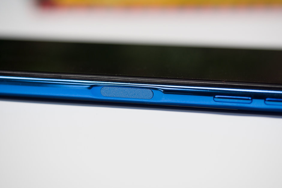 The Budget Galaxy S10 Might Adopt A Side Positioned Fingerprint Scanner