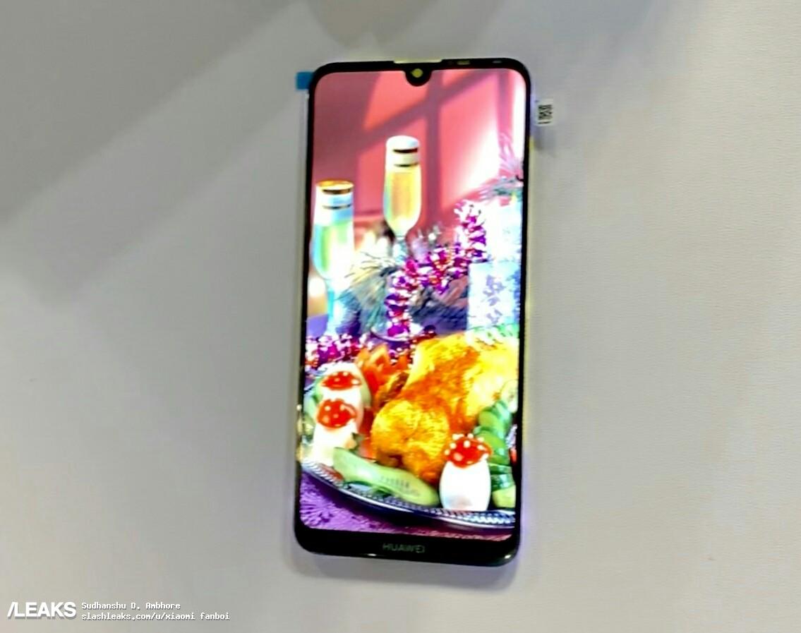 Mysterious Huawei Smartphone Display Assembly Leaked.jpg