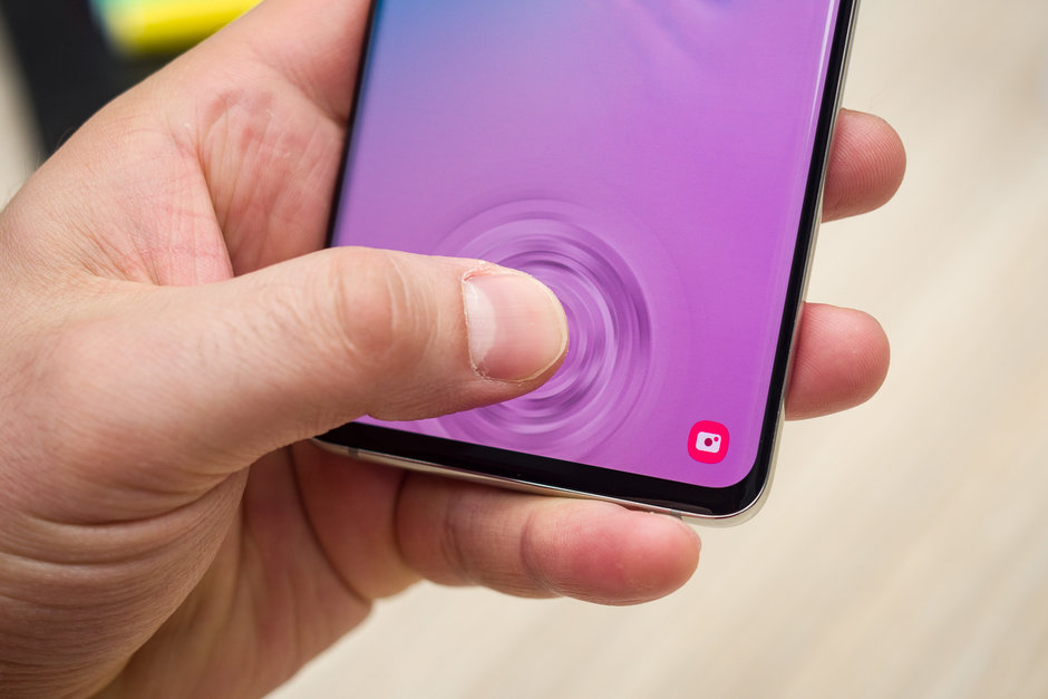 Samsung To Address Galaxy S10 Fingerprint Scanner Issues In Future Updates.jpg