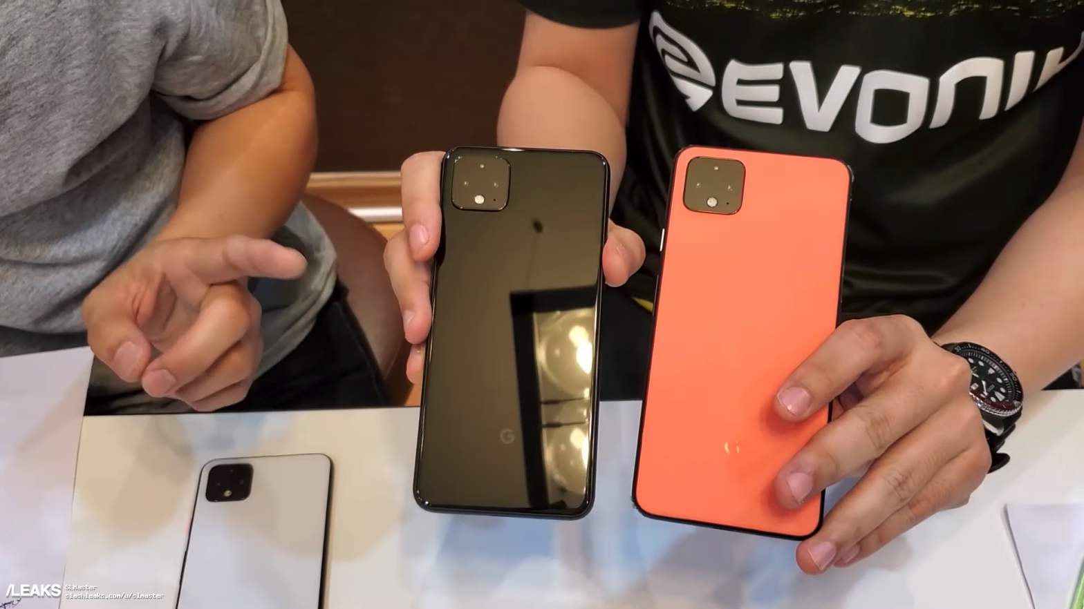 Another Pixel 4 Hands On Video With The Coral Device Just Leaked 11 (1).png