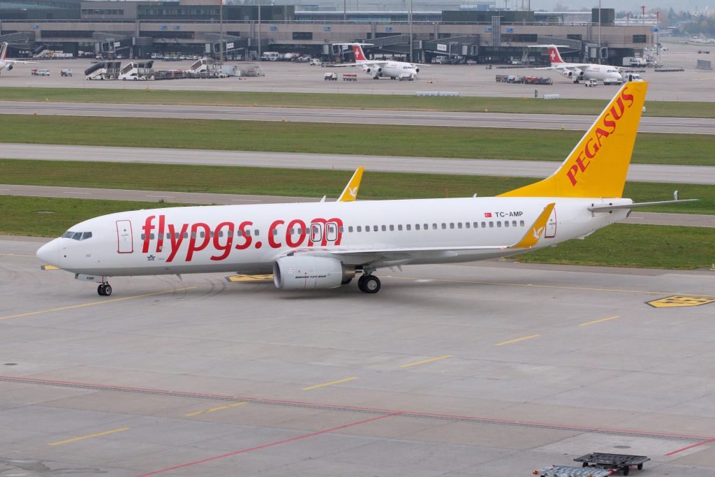 Ännu en Boeing 737-800 från Pegasus Airlines har fått evakuera