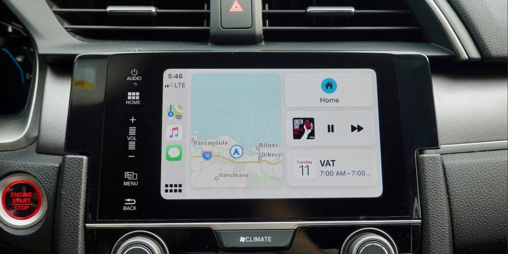 Apple CarPlay får stöd för att dela skärmen för olika kartappar
