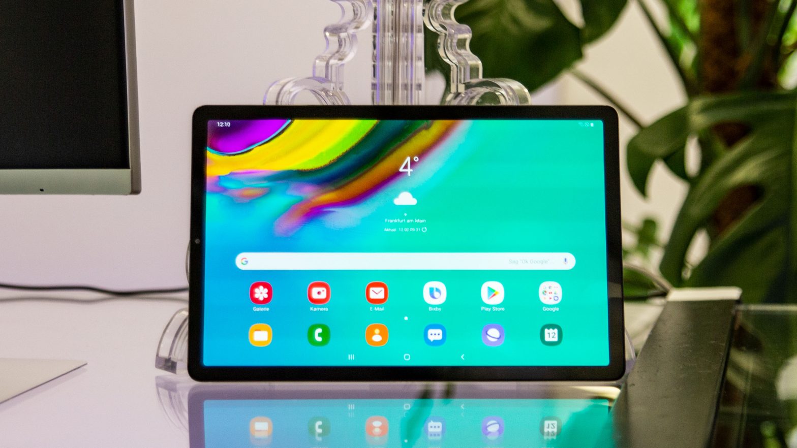 Samsung Galaxy Tab S5e Front3.jpg