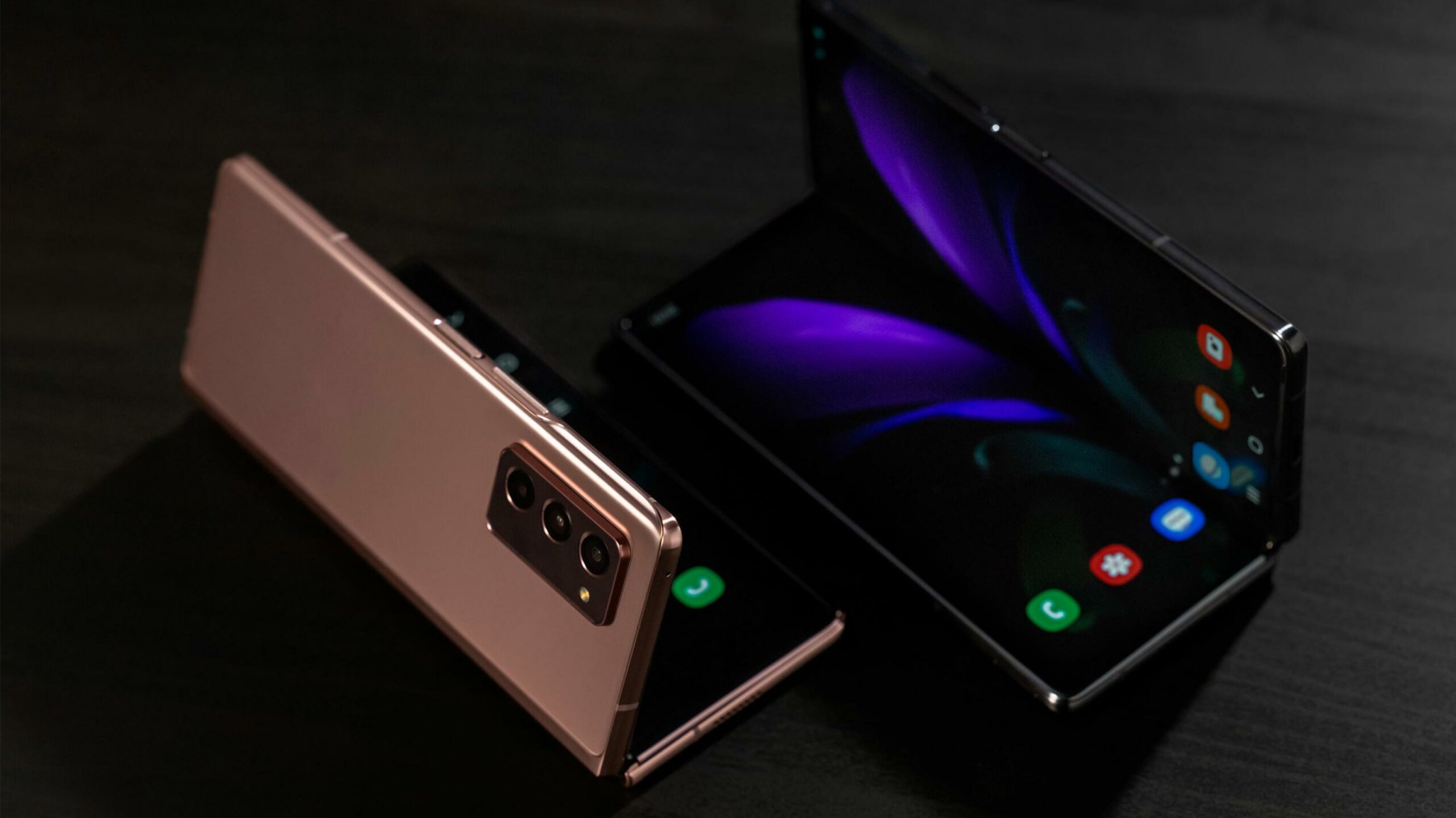 galaxy-fold-2-header-scaled-1.jpg