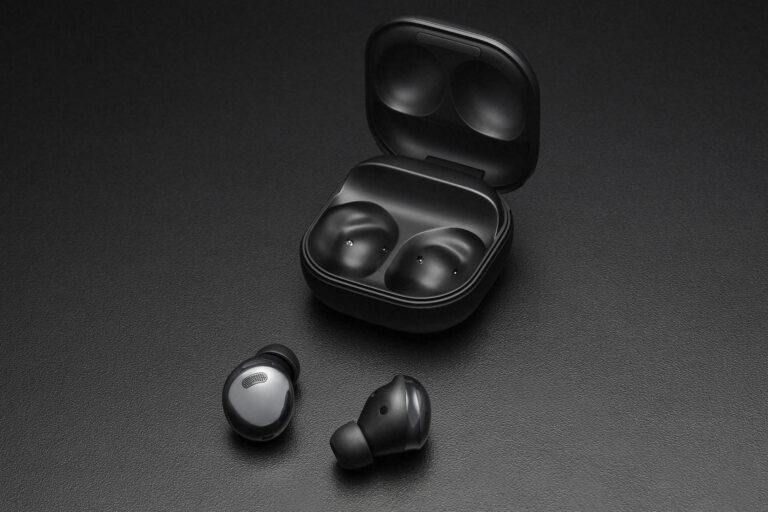 galaxy_buds_pro_black_close_up-768x512.jpg