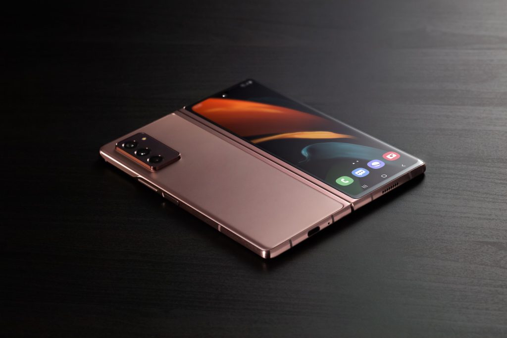 Samsung galaxy z fold 2 004.jpg