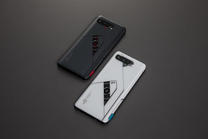 Asus Rog Phone 5 Press 2 711x474.jpg