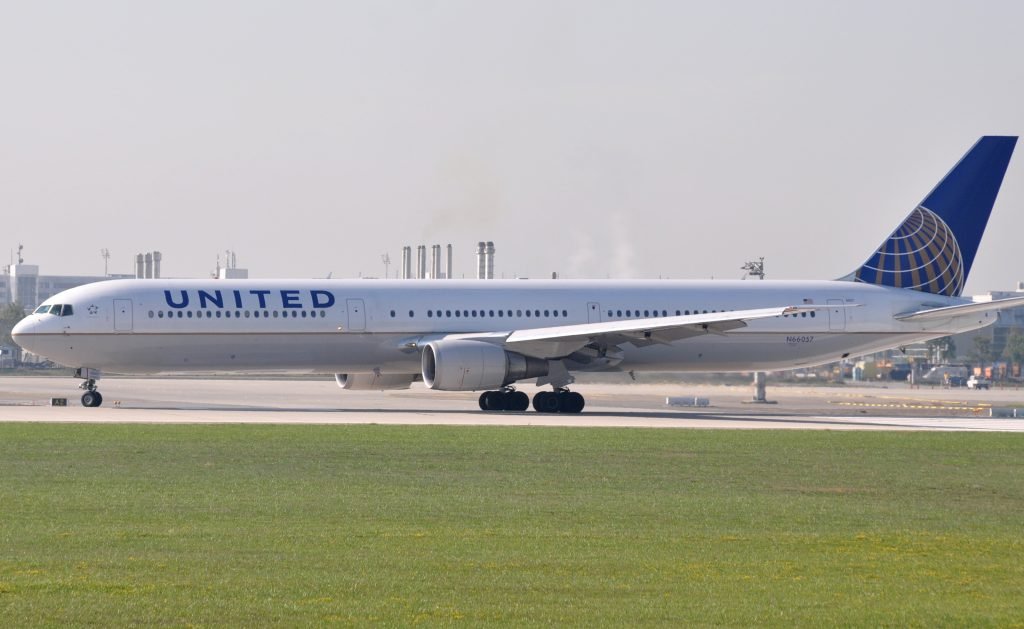 United tar in Boeing 767-400ER igen