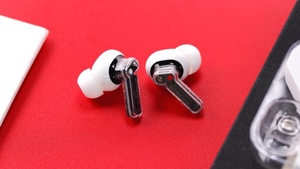 MKBHD recenserar Nothing Ear 1