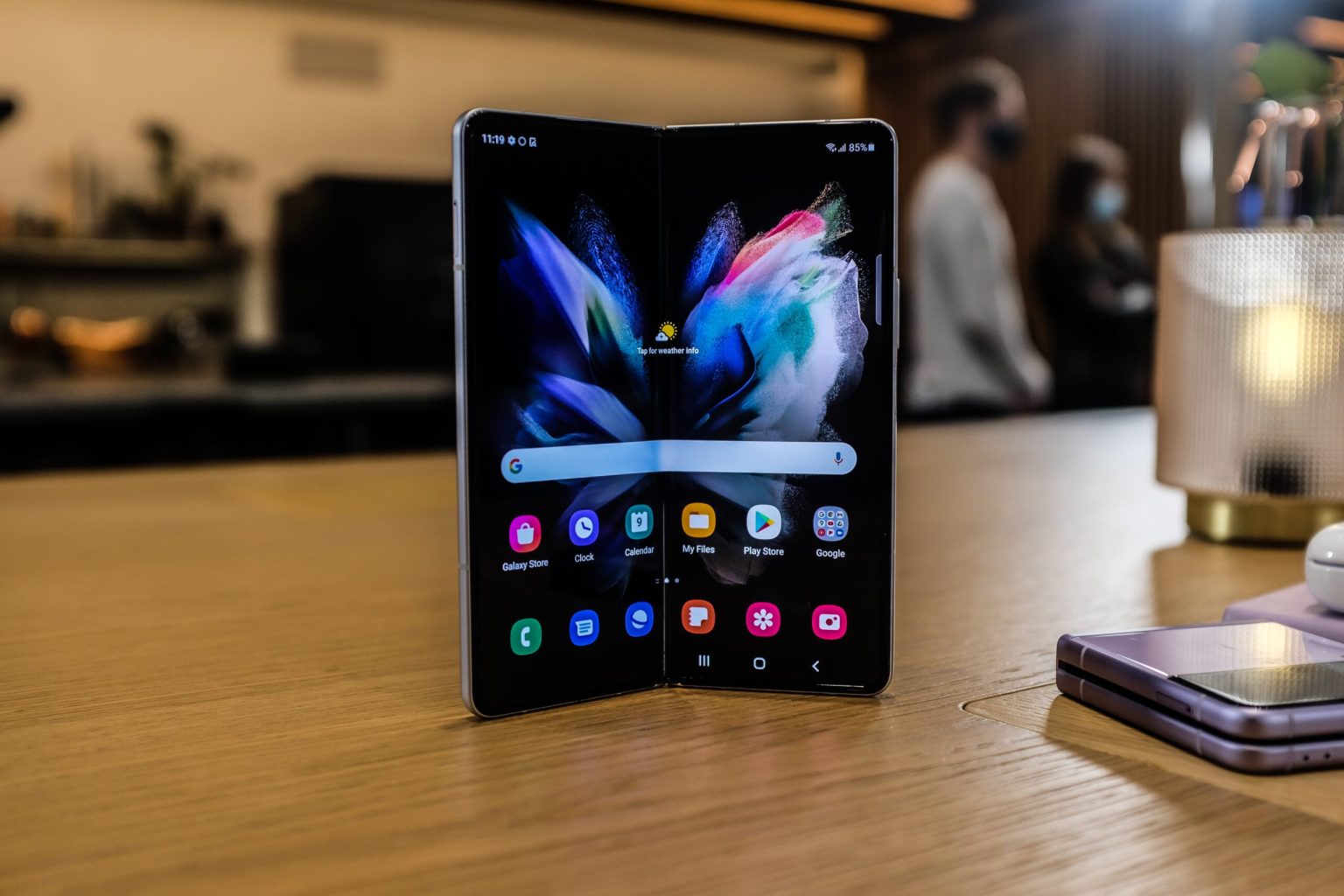 Se när Samsung Galaxy Z Fold 3 plockas isär