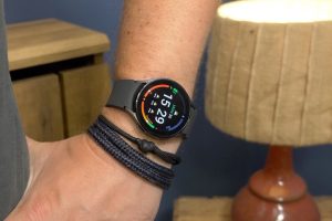 157996-smartwatches-review-hands-on-samsung-watch-review-image1-cju5g4dsdn
