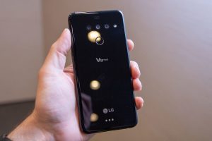 147219-phones-review-hands-on-lg-v50-thinq-image1-muifewqnnj