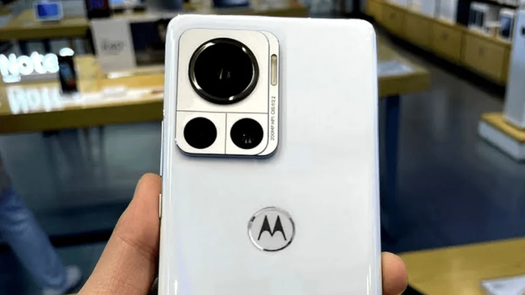 Highly specd motorola edge 30 ultra and its 200mp camera are one step closer to being released