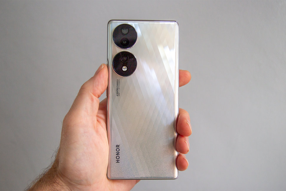162368 phones review hands on honor 70 image1 krnuraiwba