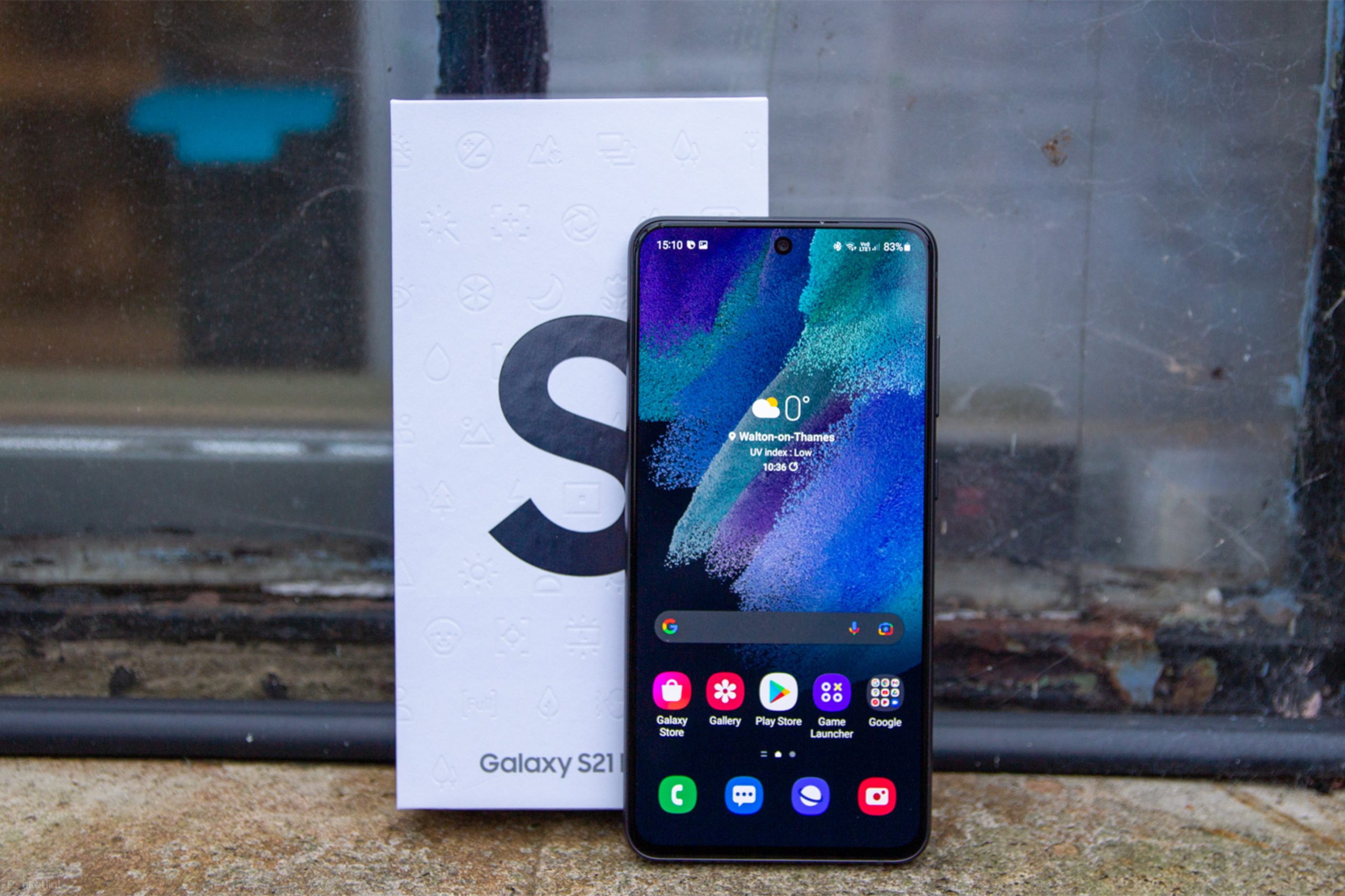 159604-phones-review-hands-on-samsung-galaxy-s21-fe-5g-image1-bw6avigsg5