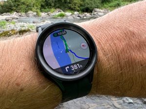 galaxy-watch-5-pro-hiking