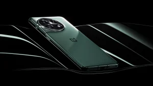 OnePlus-11---product---green-with-black-background