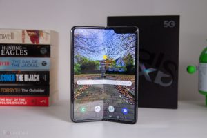 147776-phones-review-review-galaxy-fold-full-review-image1-vl1ff9ji0x-1