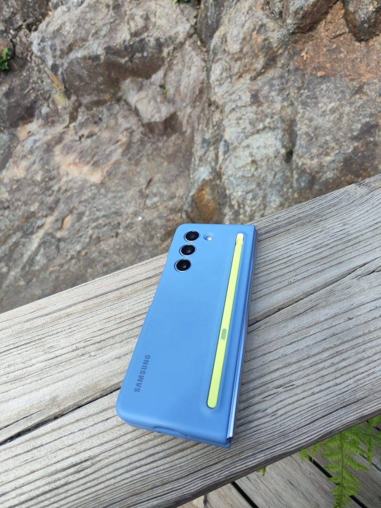 Åsikt: om du köper Samsung Galaxy Z Fold5 är Slim S Pen Case ett måste!