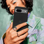 Pixel 8a Obsidian Lifestyle 1 1920x1080