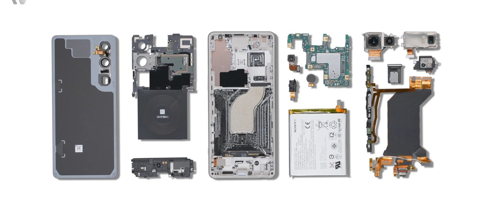Sony Xperia 1 VI: teardown visar att enheten har riktigt billig haptic feedback motor 20240714 234925