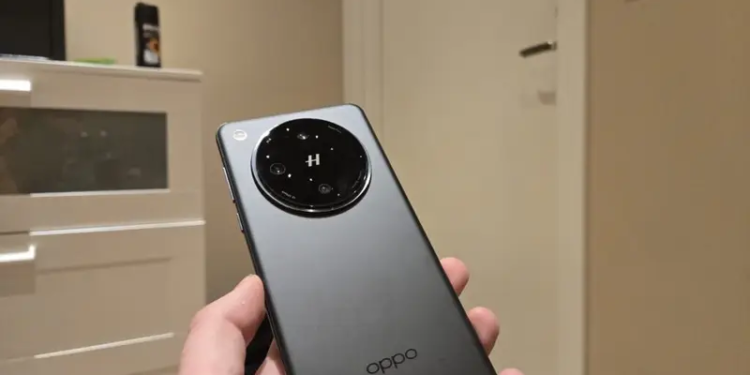 OPPO Find X8 Mini kan få 6,3″ enligt nytt rykte