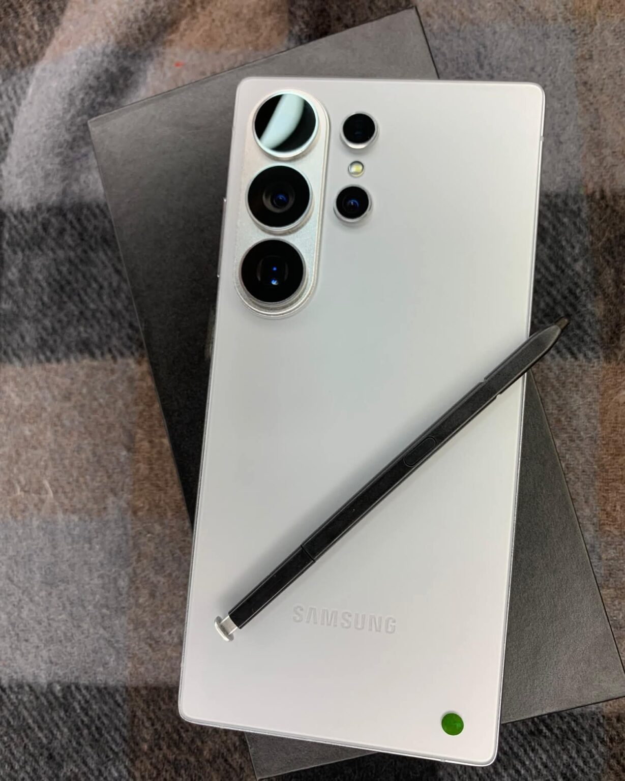 Rykte: Samsung Galaxy S26 Ultra läcker ut på riktiga bilder