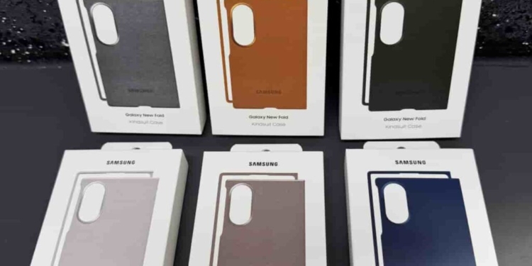 Samsung Galaxy Z Fold 8 Wide är nu så gott som bekräftad då officiella skal läckt